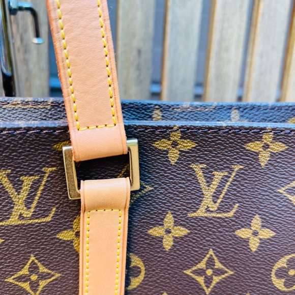 Luco Tote guaranteed Authentic ❌No offers pls❌ sold on my page - Picture 2 of 16